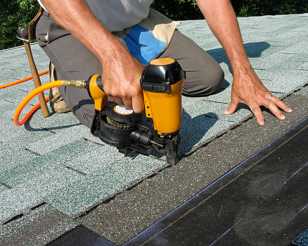 Best Residential Roof Replacement  in Hiawatha, KS